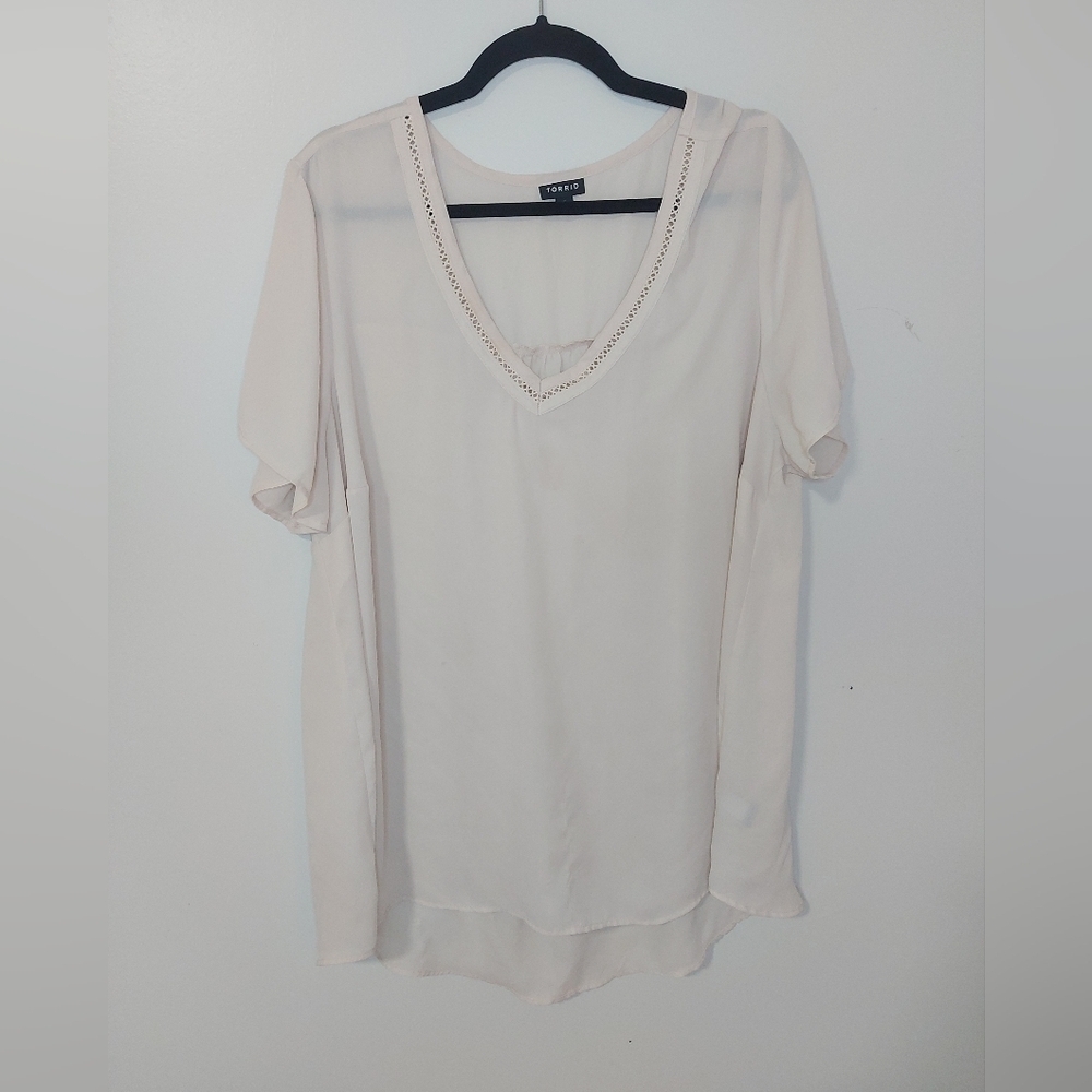 Torrid Sheer Cream Shirt Size 2